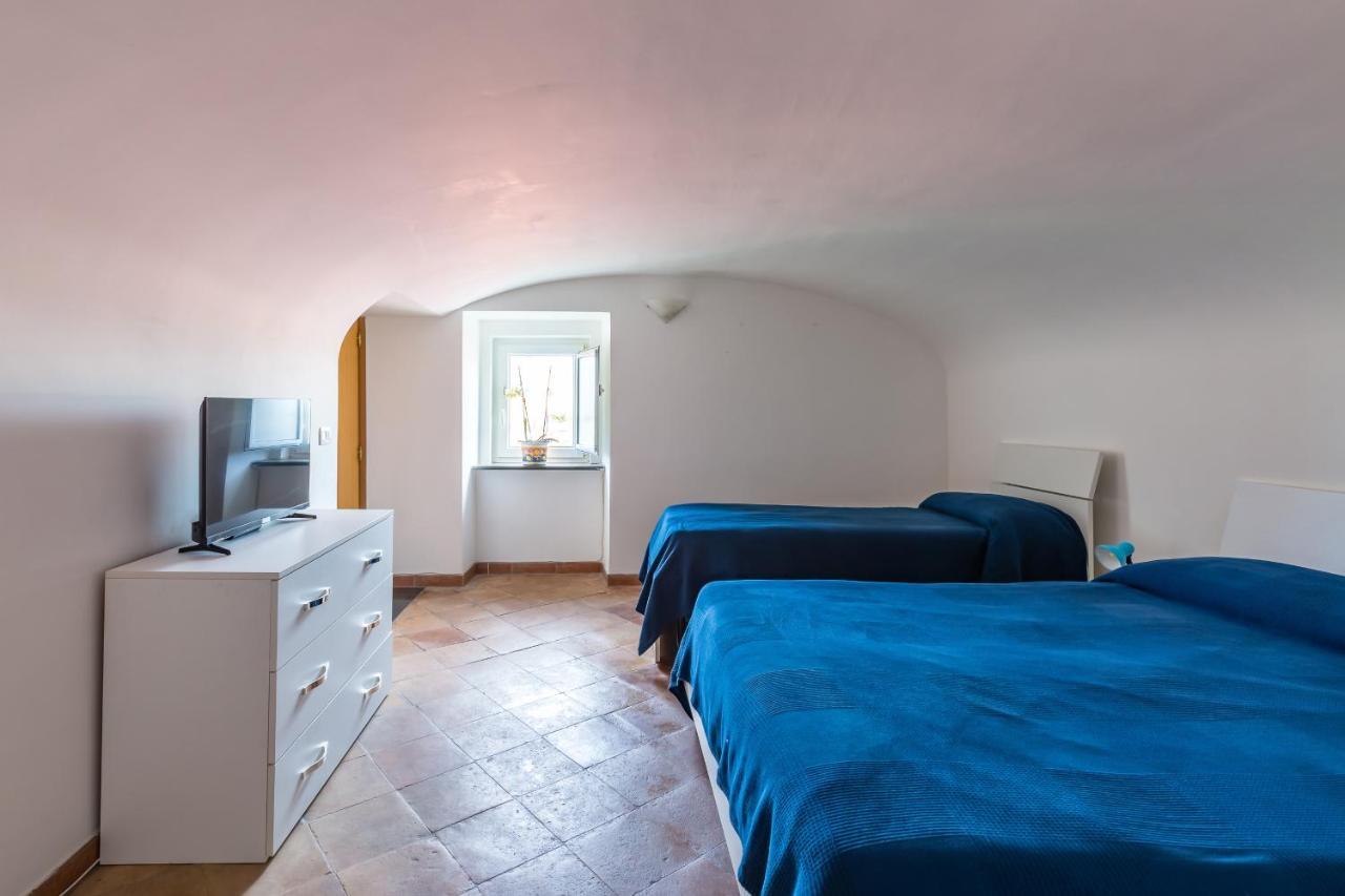 Apartamento La Terrazza Sul Giardino Procida Exterior foto
