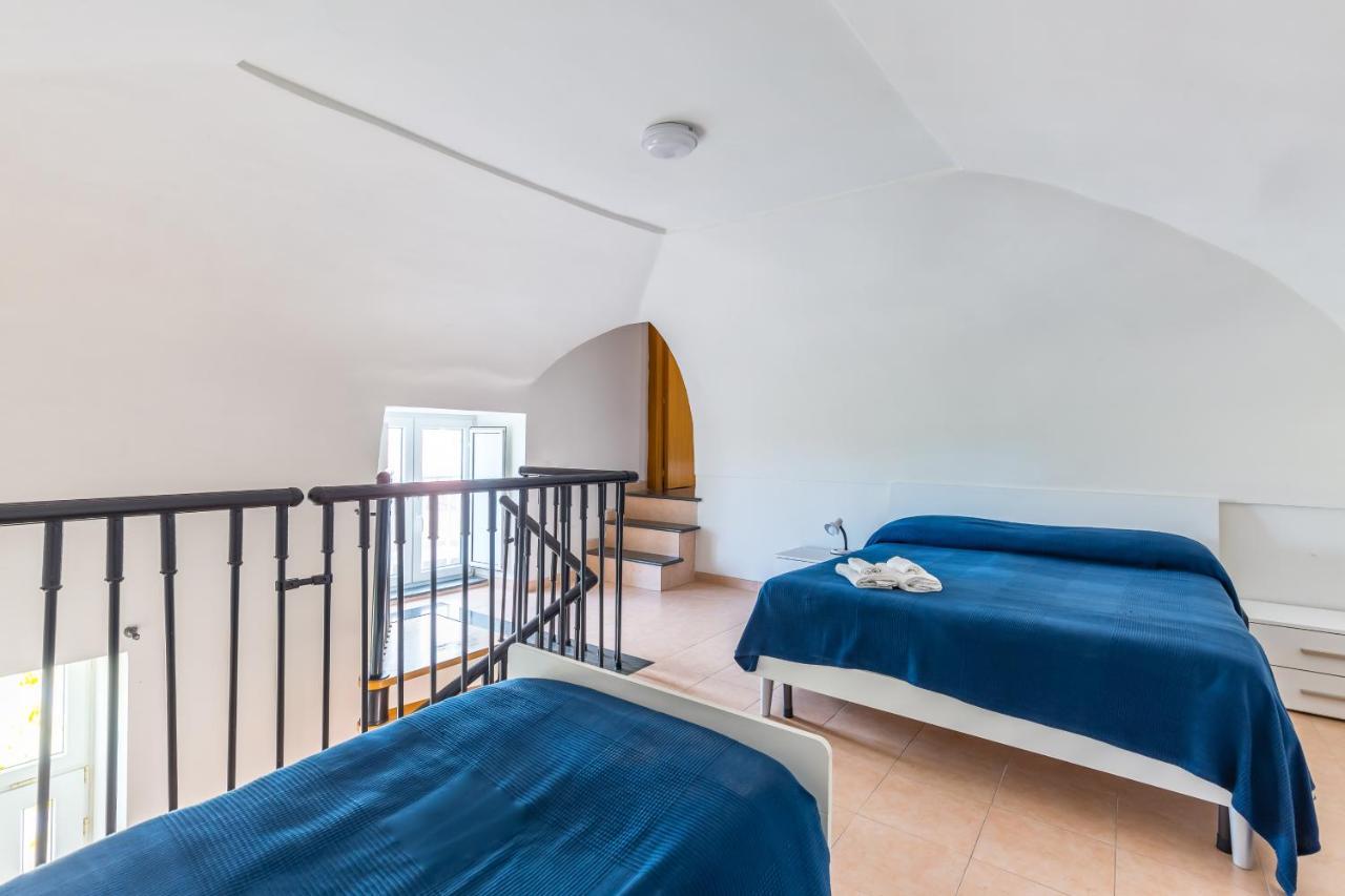 Apartamento La Terrazza Sul Giardino Procida Exterior foto