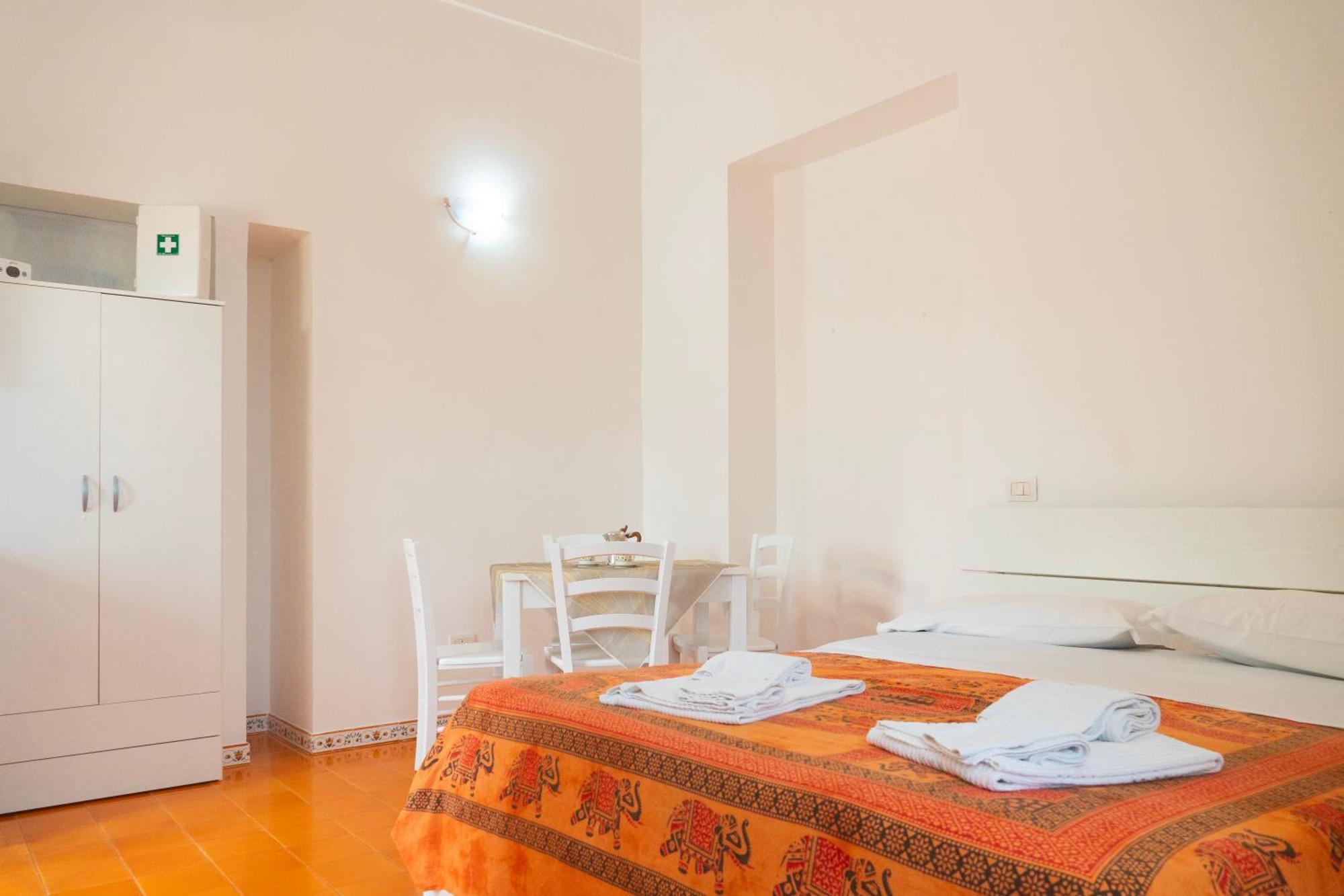 Apartamento La Terrazza Sul Giardino Procida Exterior foto