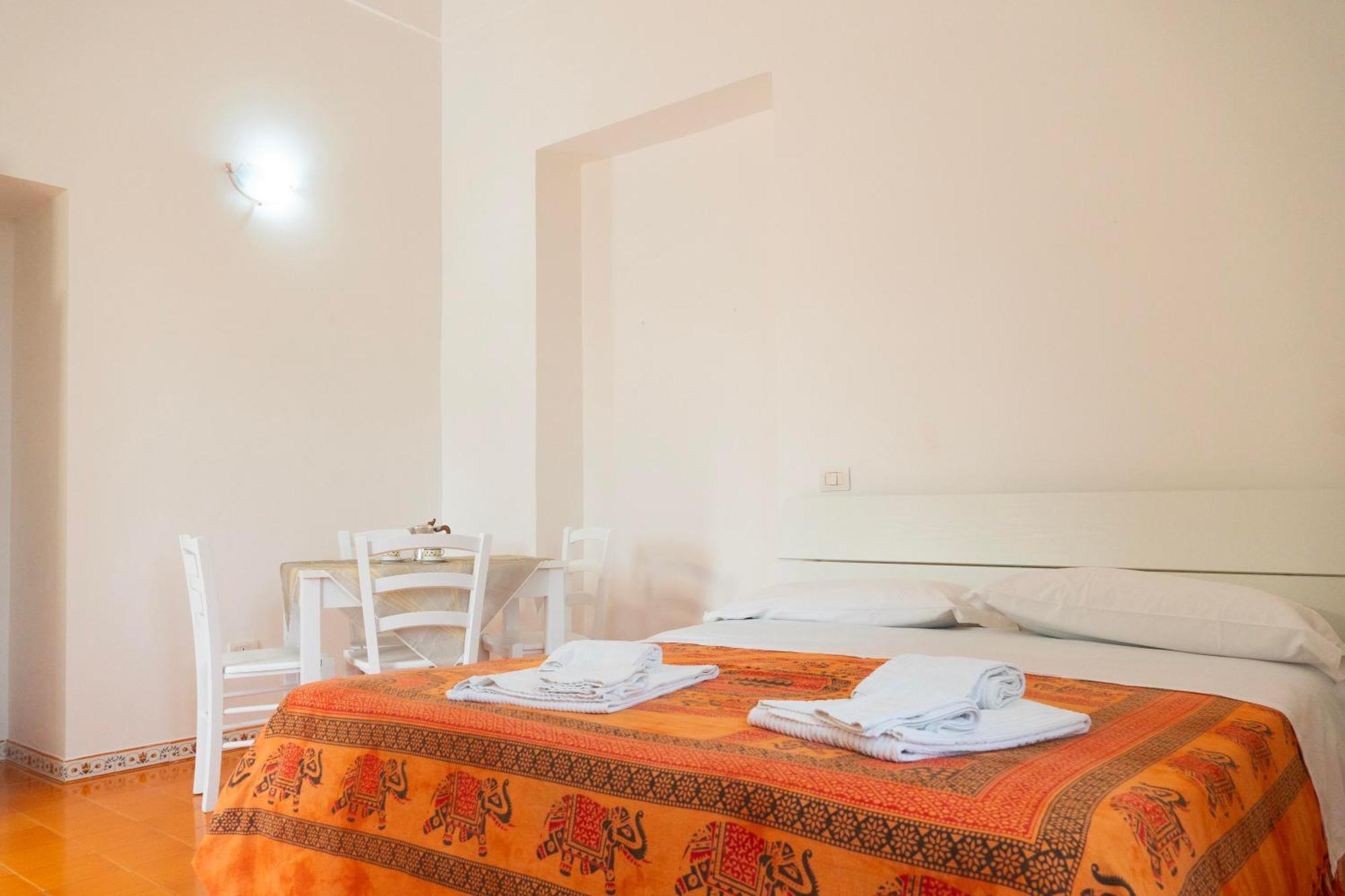 Apartamento La Terrazza Sul Giardino Procida Exterior foto