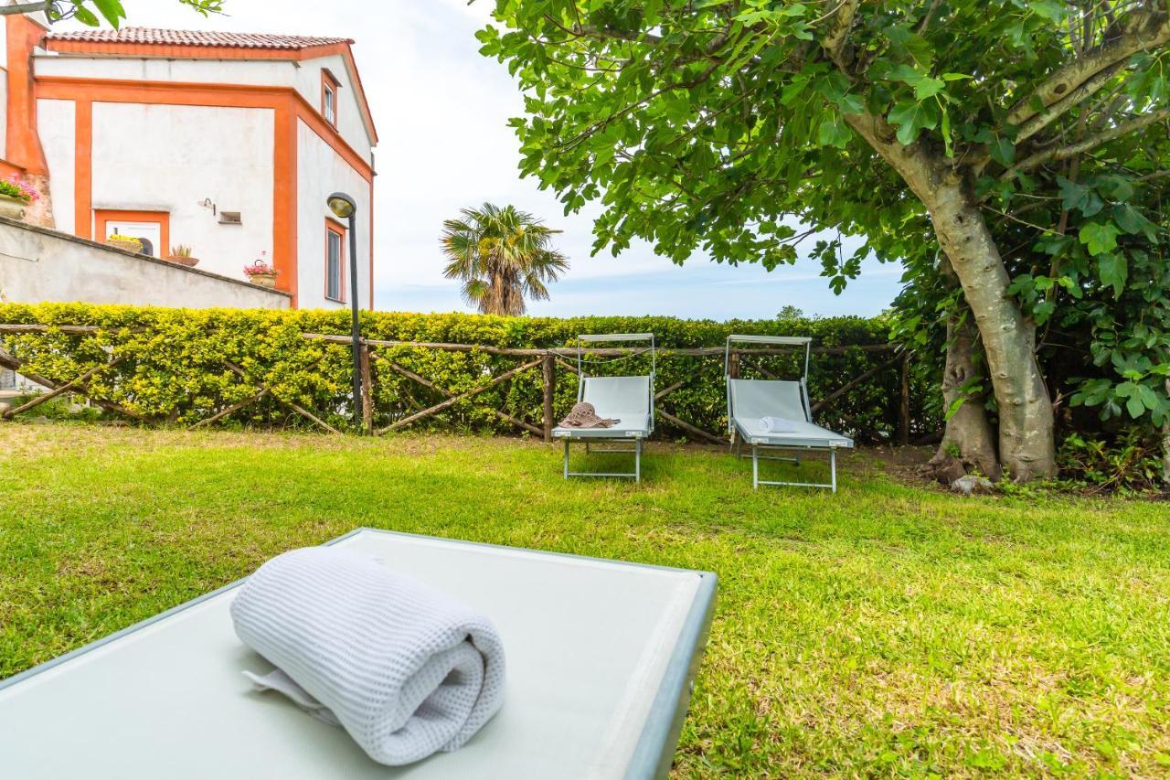 Apartamento La Terrazza Sul Giardino Procida Exterior foto
